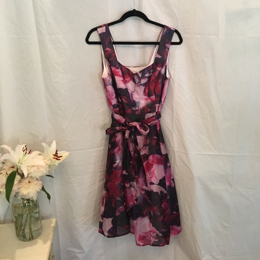 Women’s PHASE EIGHT floral purple dress sz 16